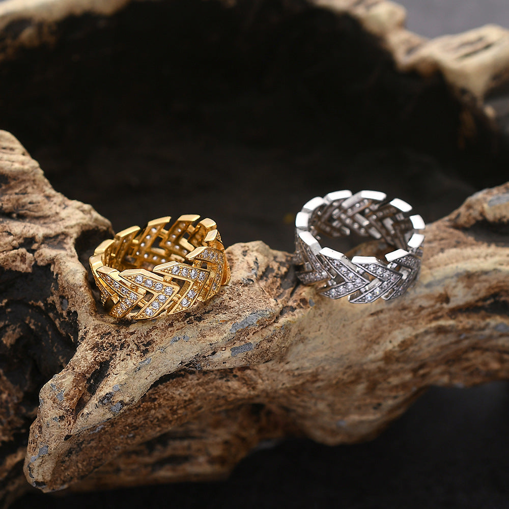 9010 |J| Brass Iced Out CZ Arrow Chevron Band Ring | Silver-Tone
