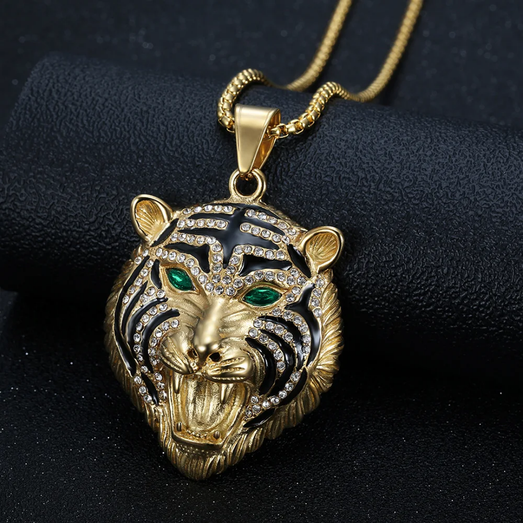 1068 Rhinestone Tiger Head Pendant – Gold-Plated Stainless Steel