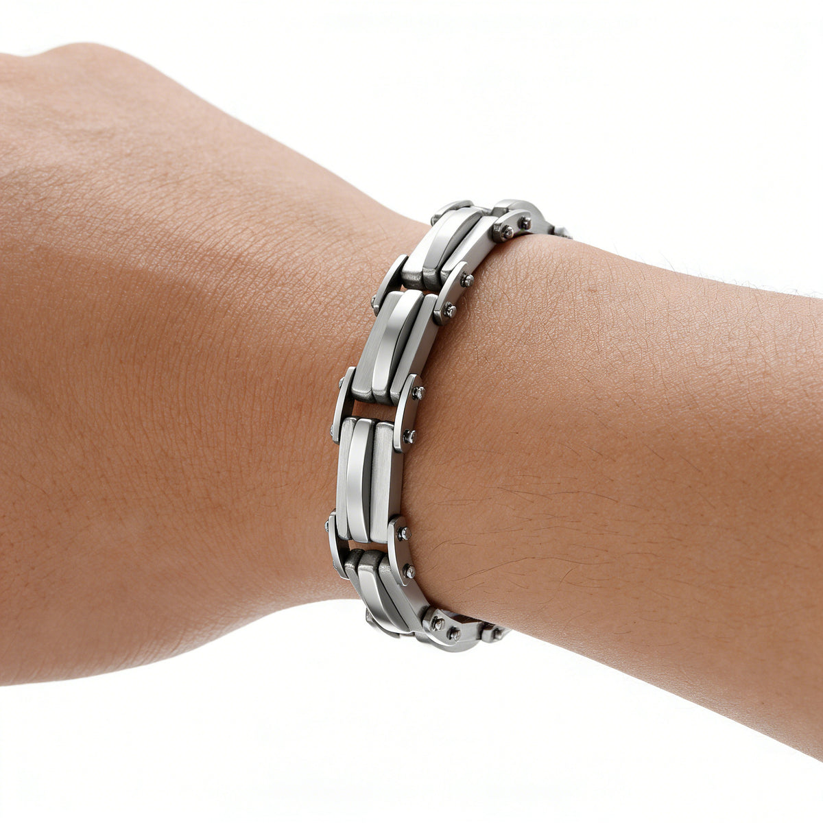2005 |M| Stainless Steel Geometric Link Bracelet