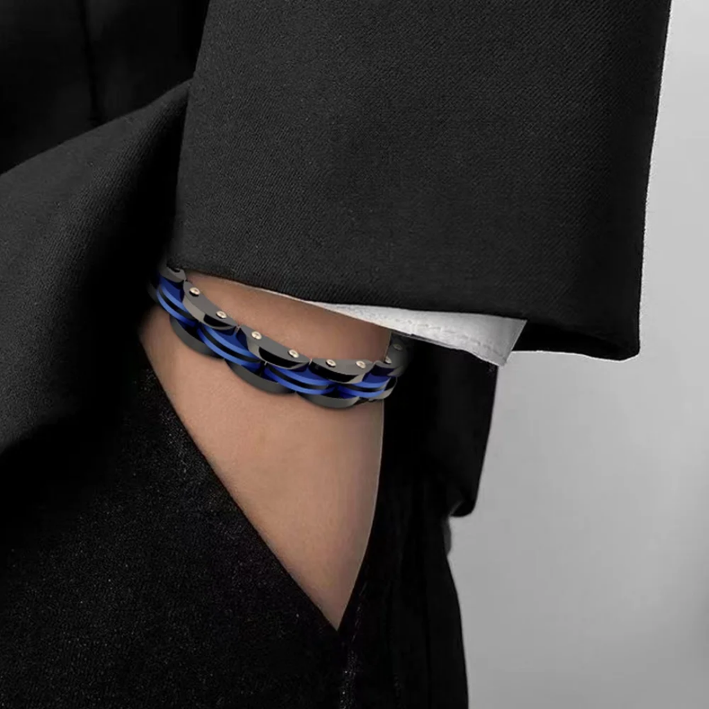 2009 |M| 316 Stainless Steel Black & Blue Link Bracelet | 8.5 in