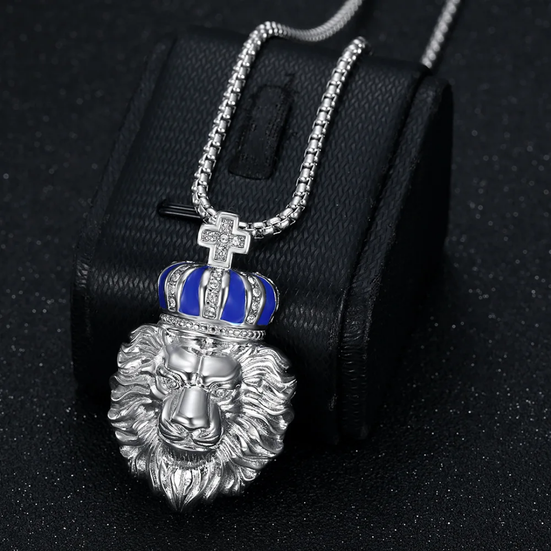1020 Crowned Lion Head Rhinestone Pendant – Silver Tone Stainless Steel