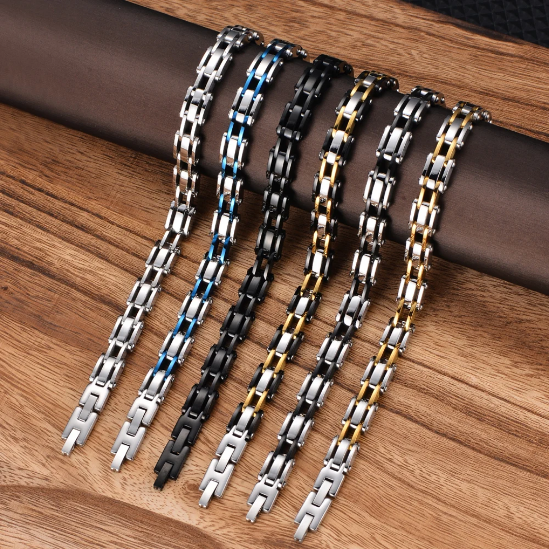 2017 |M| 316 Stainless Steel Two-Tone Geometric Link Bracelet | 8.5 in